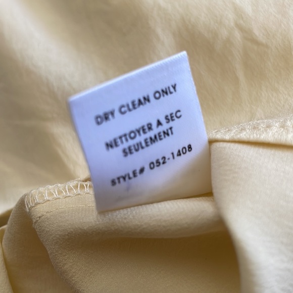NANETTE LEPORE 100% Silk Cream Sleeveless Blouse with Beautiful Front Details - Picture 5 of 13